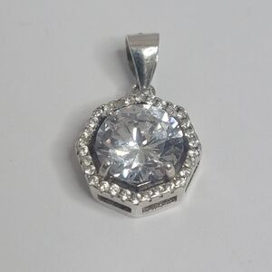 925 Sterling Silver Pendant.